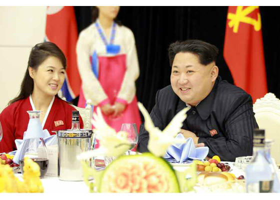 金与正步步高升 朝鲜第一夫人政治身份沉浮不